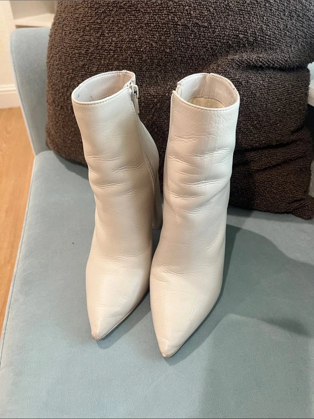 Steve Madden Off-White/Bone Pointed Toe Ankle Booties